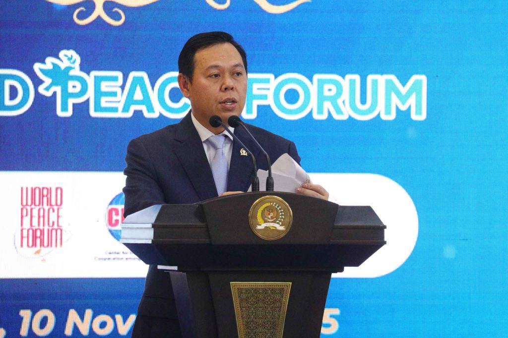 Ketua DPD RI Sultan B Najamudin saat membuka World Peace Forum ke-9 di Jakarta
