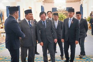 foto ketua dpd ri sultan bersama presiden indonesia prabowo
